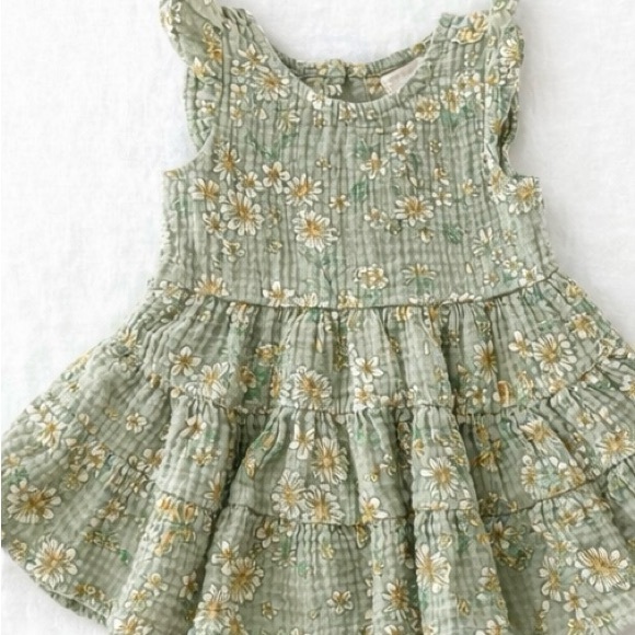 Baby Btween Floral Ruffle Dress – Size 12M - Picture 2 of 3